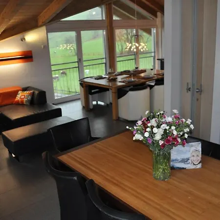 Apartment Haus *