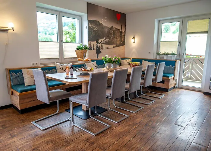 Haus *